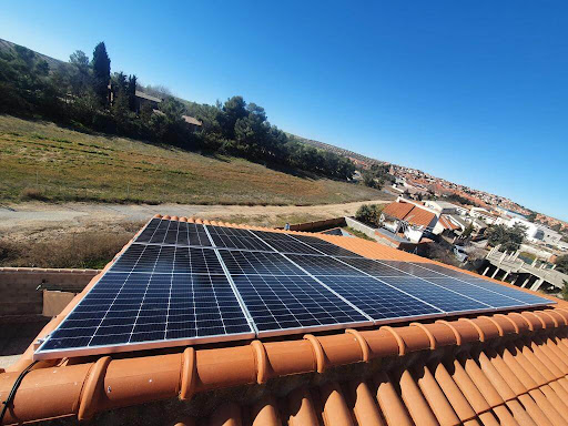 Solar Black - Instalación De Placas Solares (C.C Bonaire)