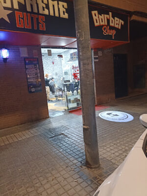 Barbería Valencia - Supreme Cuts Universidades