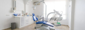 CLINICA DENTAL DRAS SALVADOR & BORJA