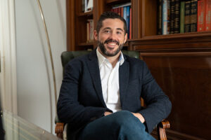Dr. Victor Navalon