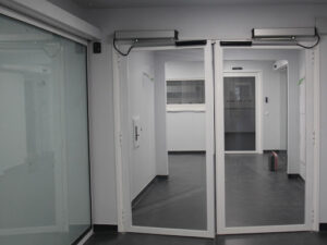 Puertas Automáticas Metal Blinds, S.L.