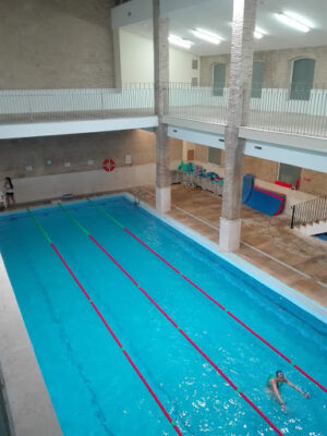 Polideportivo El Carmen Piscina - Gimnasio