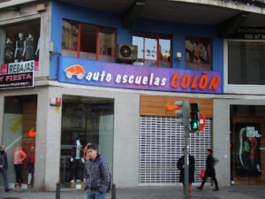 AUTOESCUELAS COLÓN