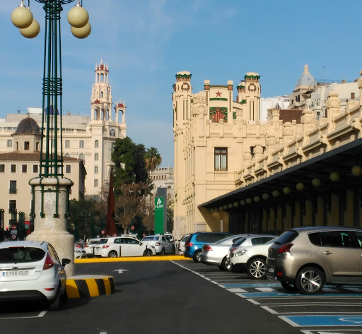 Parada de Taxis Estación RENFE Norte