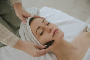 Gua Sha Valencia - Higiene Facial Valencia - Samsara Experience