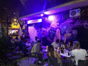 White night pub valencia
