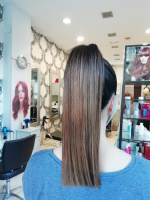 Lola Martí. Peluquería Valencia